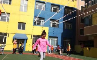 哈尔滨小巨人学前班地址电话是多少？