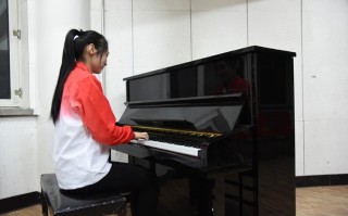 陕西学前师范学院琴房如何预约使用？