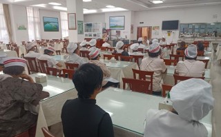 餐饮大堂经理培训课程如何提升管理能力？