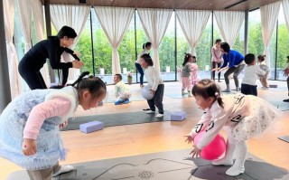 亲子瑜伽视频怎么练才有效？