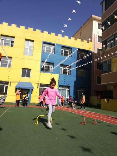 哈尔滨小巨人学前班地址电话是多少？-第1张图片-指南针培训网