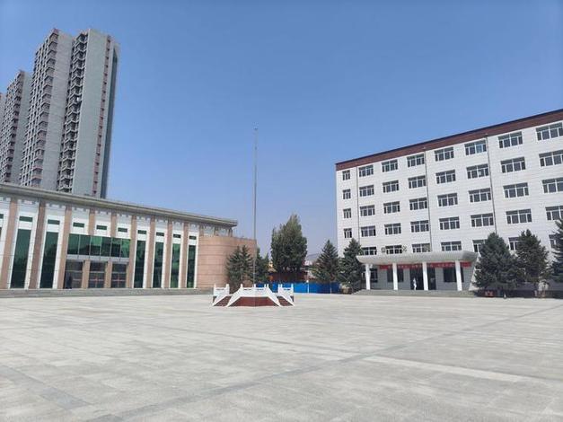 职校发展现状如何？困境与出路何在？-第3张图片-指南针培训网