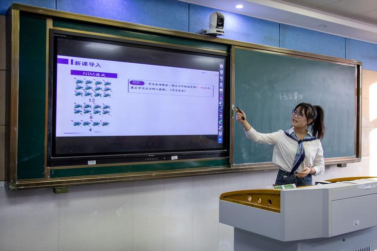 职院老师发展前景如何?晋升空间与职业路径怎样?-第3张图片-指南针培训网 职院老师发展前景如何?晋升空间与职业路径怎样?-第3张图片-指南针培训网