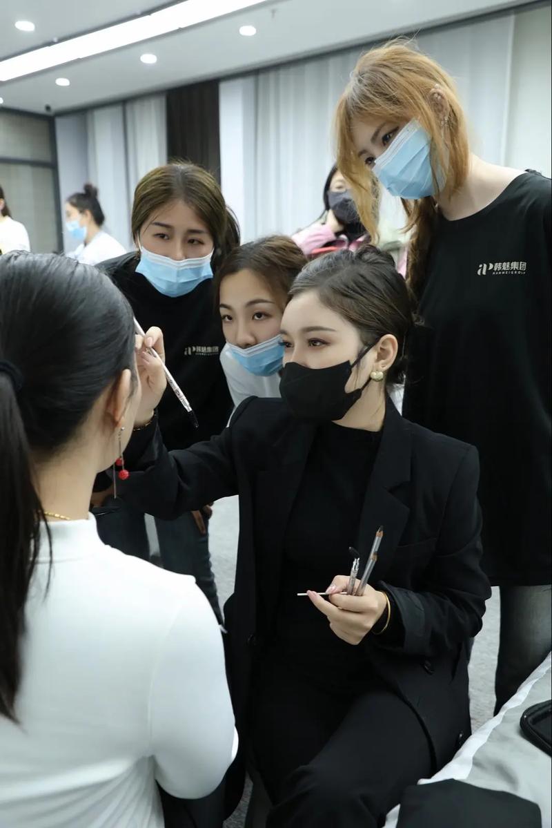 半永久化妆培训课程怎么选?-第1张图片-指南针培训网 半永久化妆培训课程怎么选?-第1张图片-指南针培训网