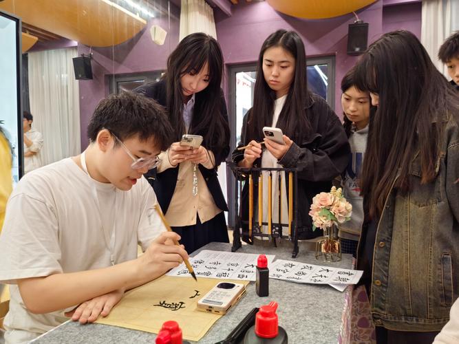 弘大文化艺术经营课程学什么？-第3张图片-指南针培训网