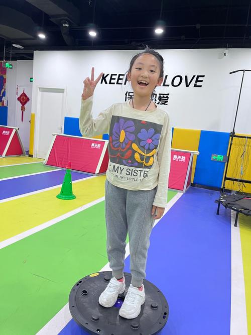 运动宝贝早教课程顾问-第1张图片-指南针培训网