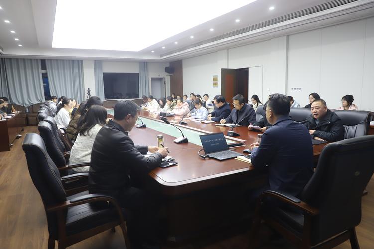 职教学恳谈会，发展路在何方？-第2张图片-指南针培训网