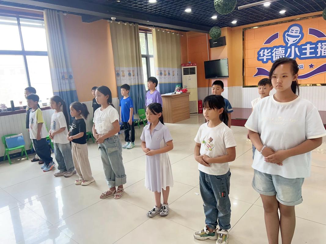 儿童演讲口才培训课程,真能提升表达能力吗?-第1张图片-指南针培训网 儿童演讲口才培训课程,真能提升表达能力吗?-第1张图片-指南针培训网