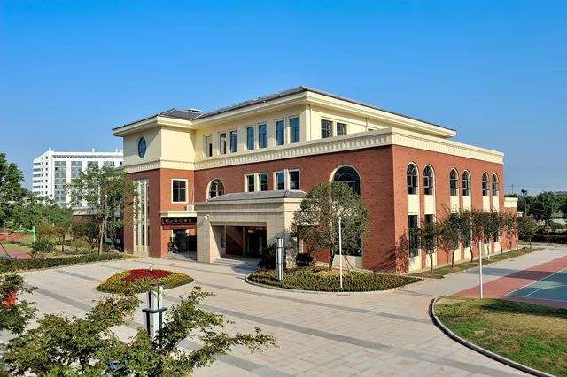 金华好的自学考试学校-第1张图片-指南针培训网