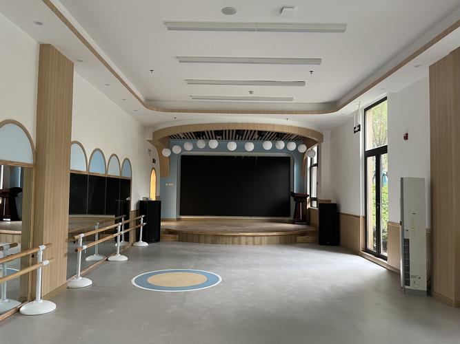 方庄鹤立幼儿园学前班有何特色？-第2张图片-指南针培训网