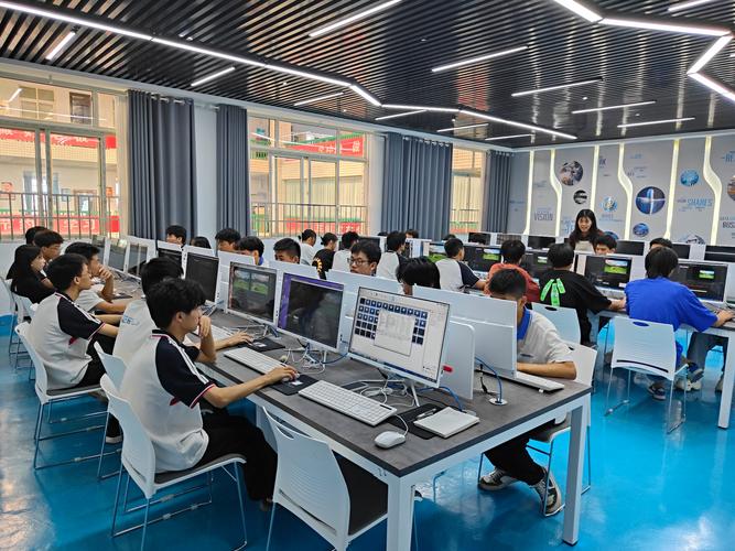 学生职业发展中心到底是做什么的？-第1张图片-指南针培训网