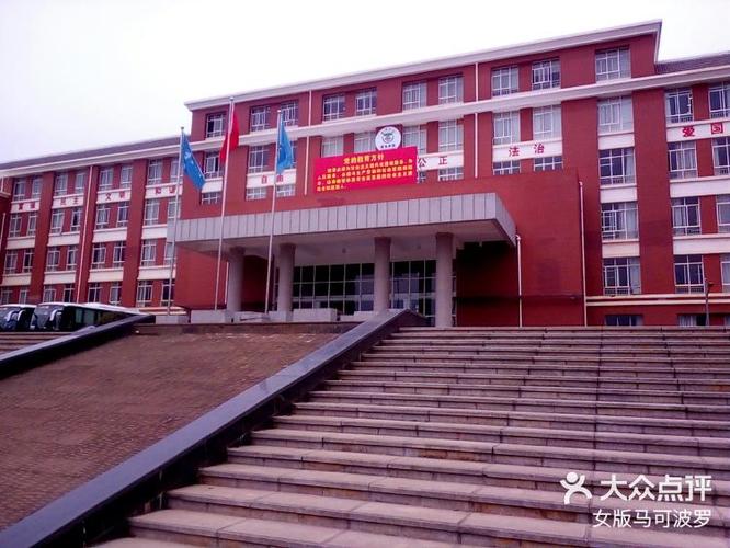 昆明滇池学前教育学校有何特色？-第3张图片-指南针培训网