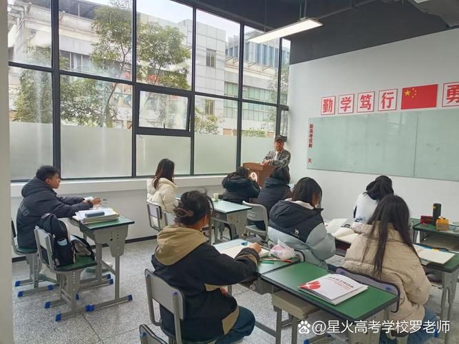 许昌自考辅导学校怎么选？-第1张图片-指南针培训网