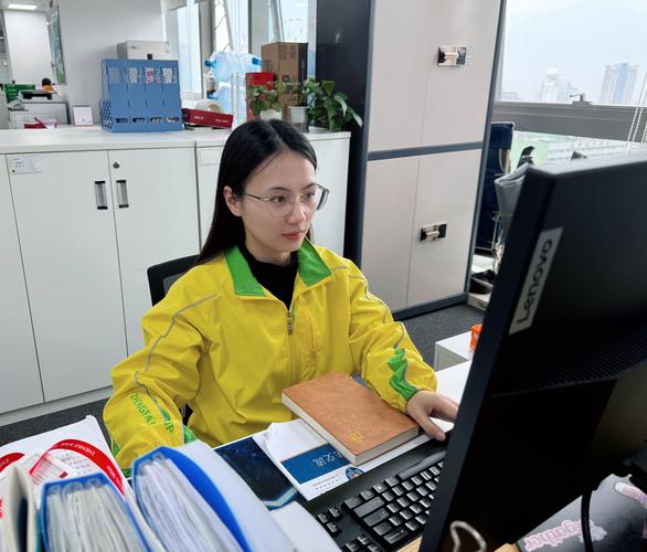 建筑企业女职工职业发展有何瓶颈与突破？-第1张图片-指南针培训网