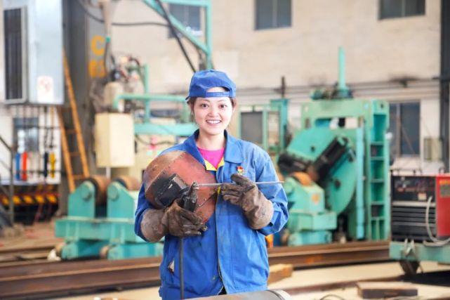 建筑企业女职工职业发展有何瓶颈与突破？-第3张图片-指南针培训网