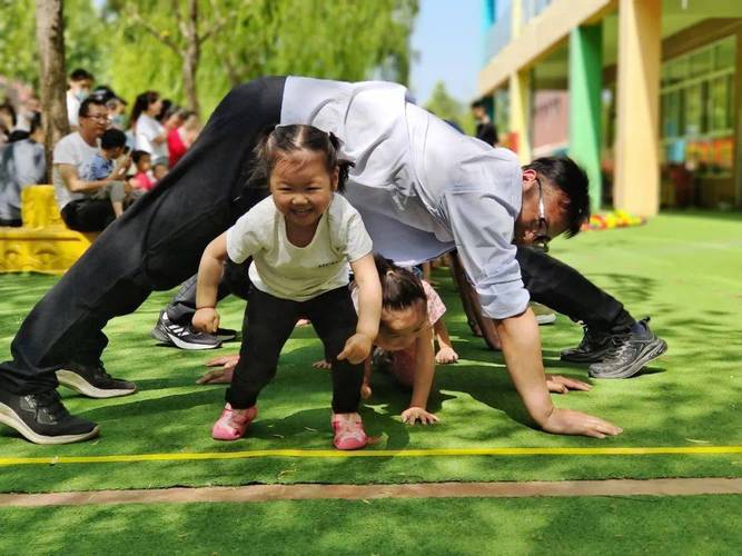 学前班亲子游戏有何特别之处？-第2张图片-指南针培训网