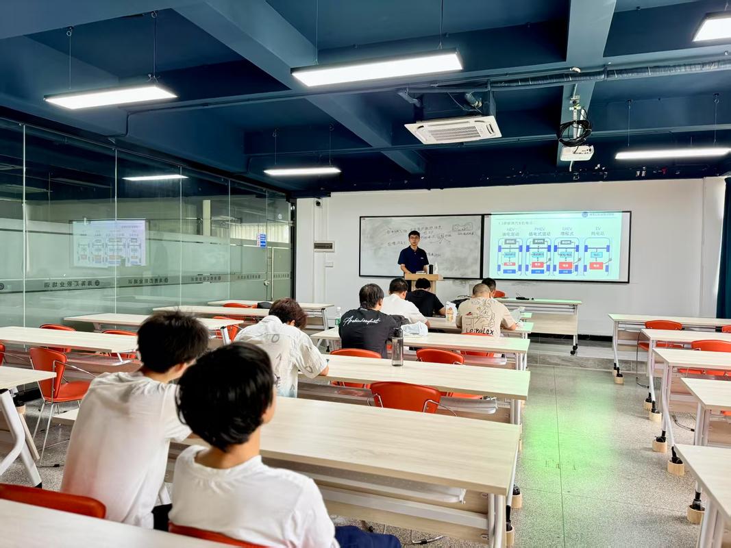 人力资源课程培训机构-第2张图片-指南针培训网