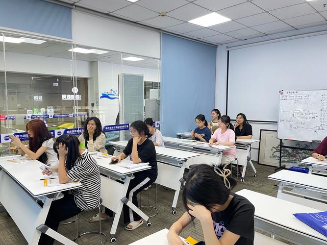 SEM竞价课程培训班哪家好？-第1张图片-指南针培训网