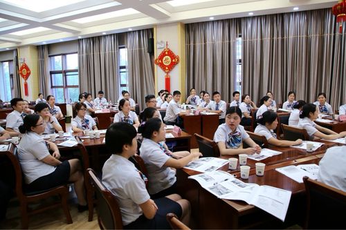 银行大堂经理培训课程如何提升服务能力？-第1张图片-指南针培训网