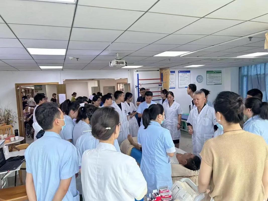 执业医师考试培训课程怎么选？-第2张图片-指南针培训网