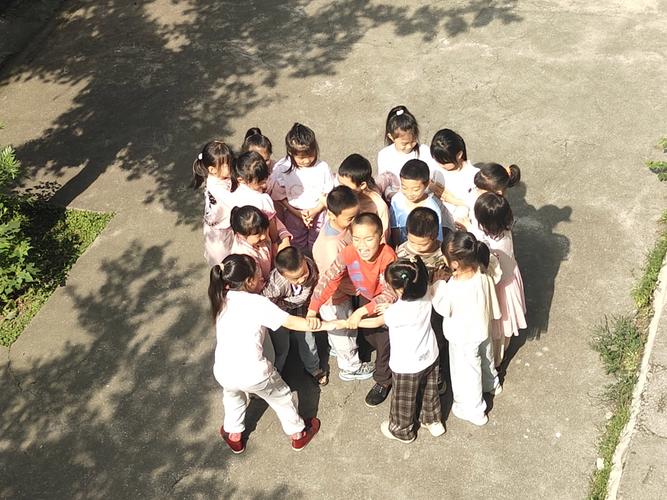 学前班课间游戏有哪些？-第1张图片-指南针培训网