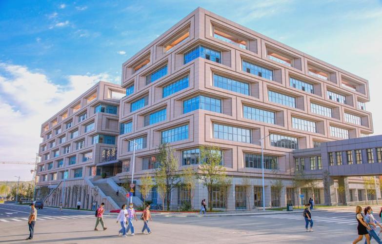 新疆医科大学课程中心有何特色功能？-第2张图片-指南针培训网