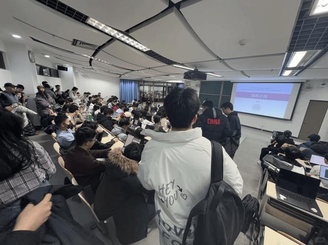 清华大学室内设计课程有何特色？-第1张图片-指南针培训网