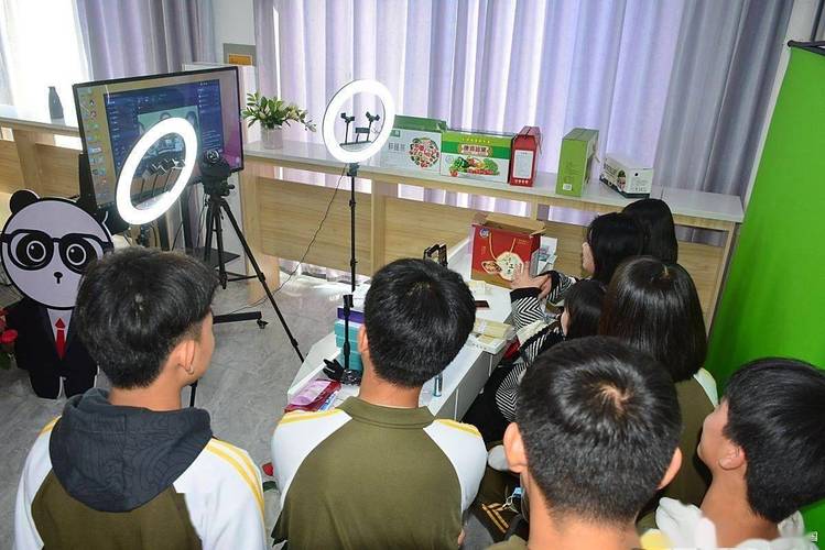 网络主播培训课程视频-第1张图片-指南针培训网