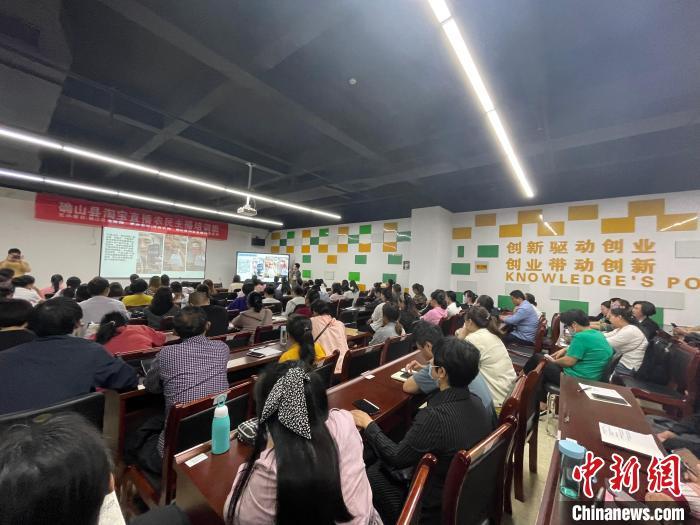 淘宝直播课程培训视频学什么?-第2张图片-指南针培训网 淘宝直播课程培训视频学什么?-第2张图片-指南针培训网