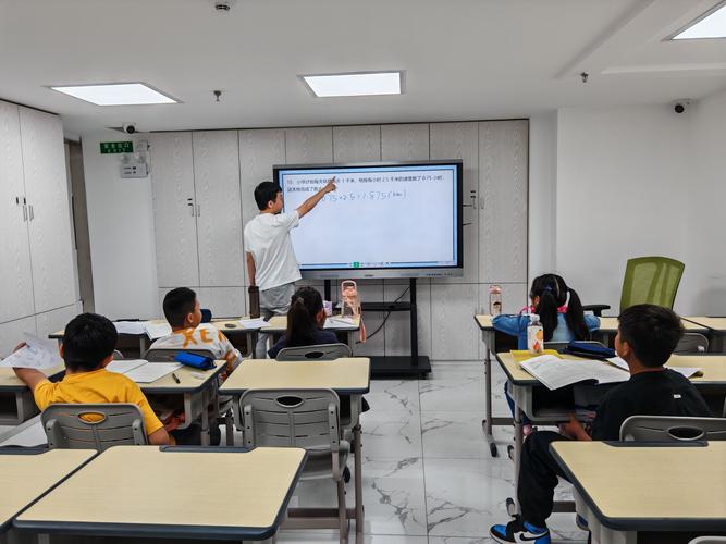 三年级新课程学习辅导如何有效提升？-第2张图片-指南针培训网