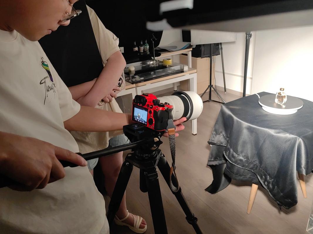 自学摄影后能找到哪些相关工作？-第2张图片-指南针培训网