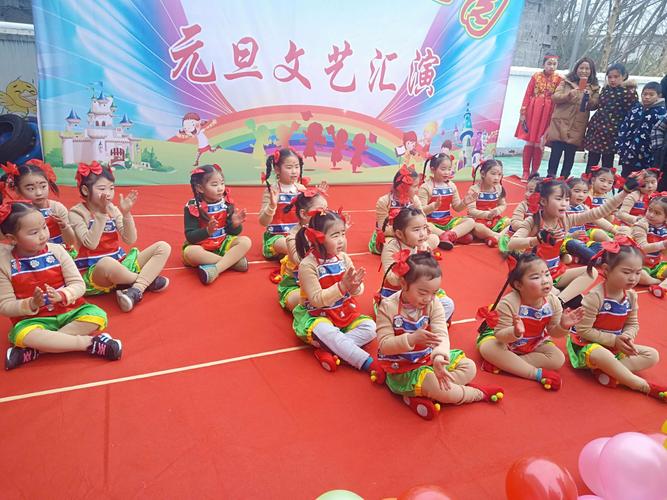 幼儿园学前班集体舞蹈如何编排更出彩？-第2张图片-指南针培训网