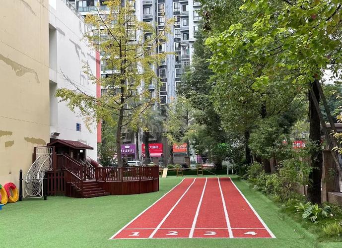 成都哪些学校设有学前班？-第1张图片-指南针培训网