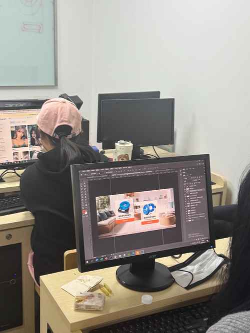 平面广告设计培训课程怎么选？-第1张图片-指南针培训网