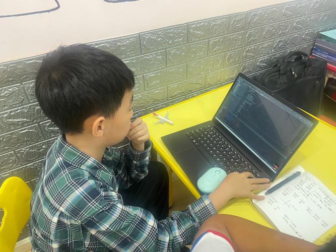 Python培训课程该怎么选？-第2张图片-指南针培训网