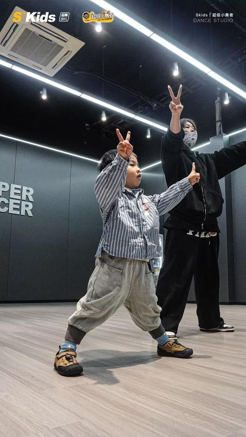 街舞教学视频自学效果怎么样？-第3张图片-指南针培训网