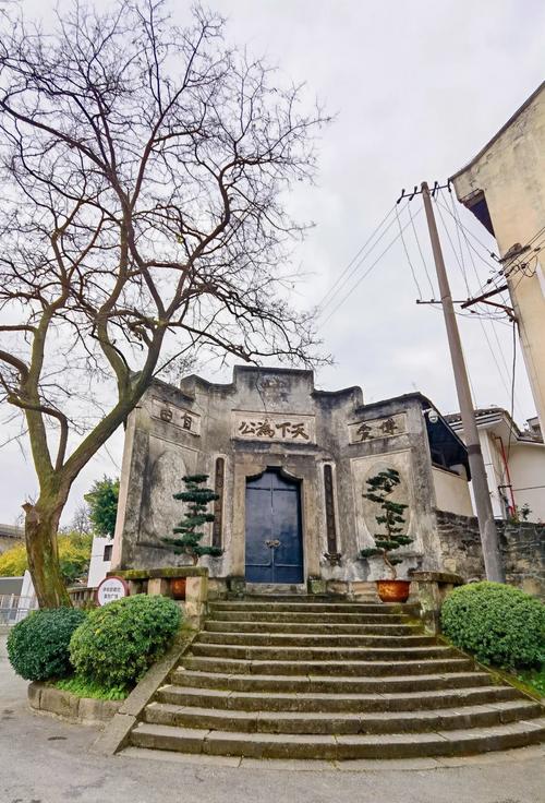 中国职业学院发展历程有何关键节点?-第1张图片-指南针培训网 中国职业学院发展历程有何关键节点?-第1张图片-指南针培训网