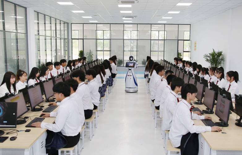 职业学校如何有效服务社会发展？-第3张图片-指南针培训网