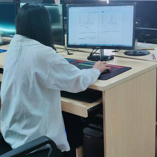 办公文员自学教程视频该怎么选？-第1张图片-指南针培训网