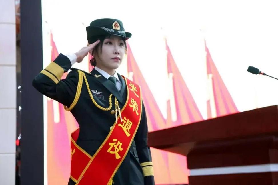 军官职业化后，发展前景究竟如何？-第3张图片-指南针培训网