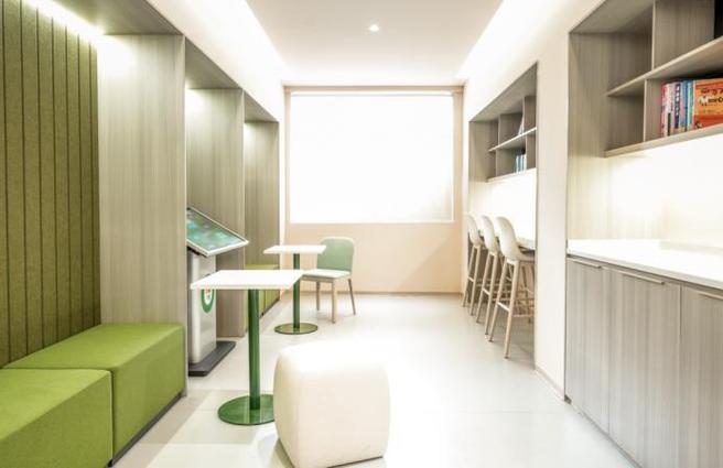 心理学院职业发展中心有何服务？-第2张图片-指南针培训网