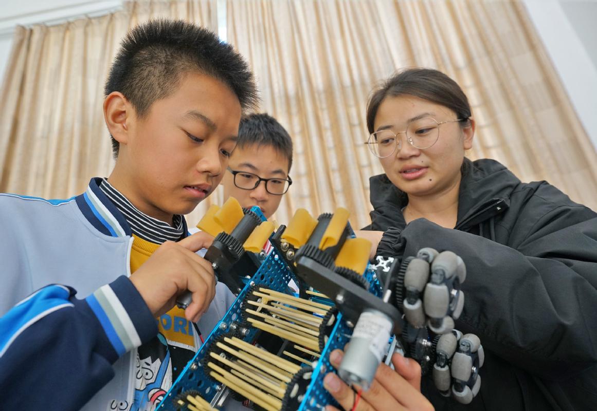 青少年科技教育课程如何有效激发创新思维？-第2张图片-指南针培训网