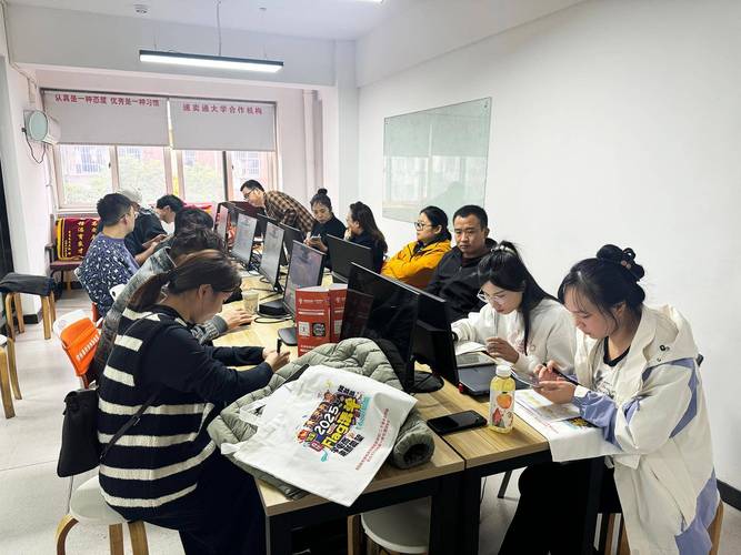 连云港PS培训哪家好？学PS要多久？-第3张图片-指南针培训网