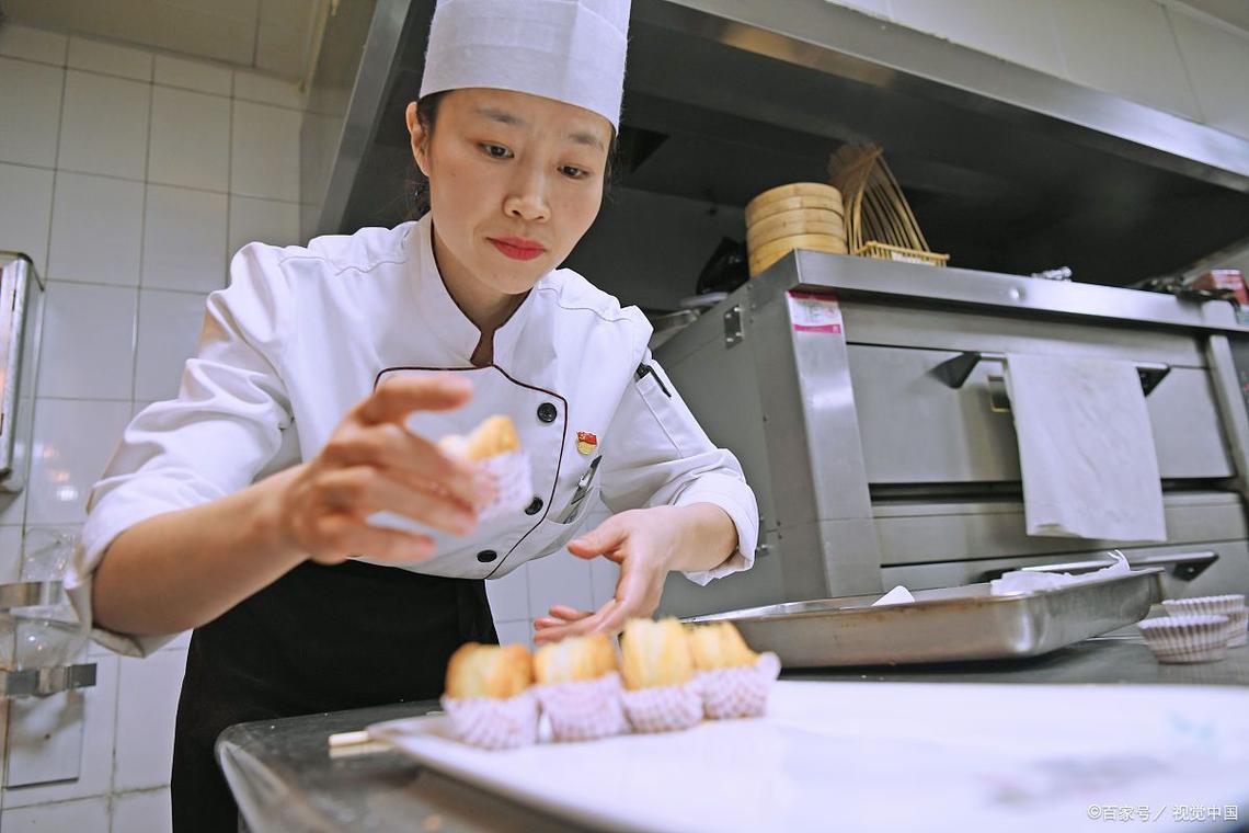 面包师职业发展前景如何？-第2张图片-指南针培训网