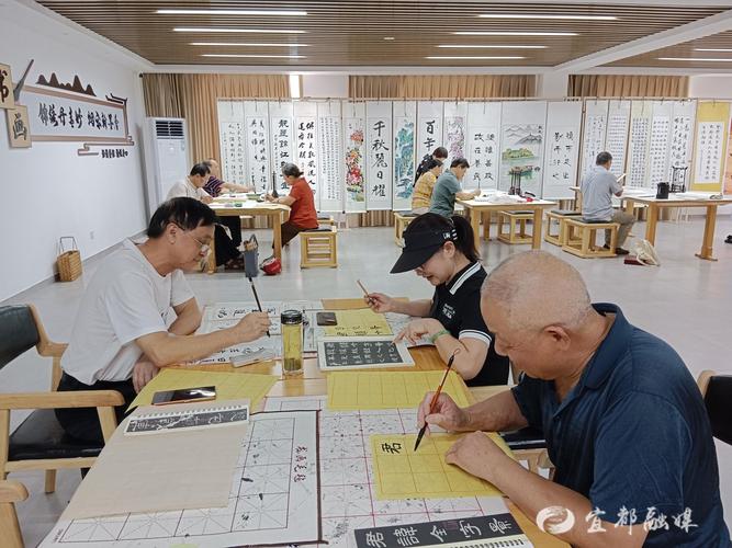 武侯区老年大学有哪些特色课程？-第2张图片-指南针培训网