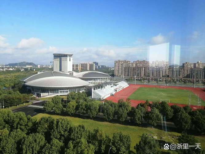 杭州青春中学前进校区有何特色？-第2张图片-指南针培训网